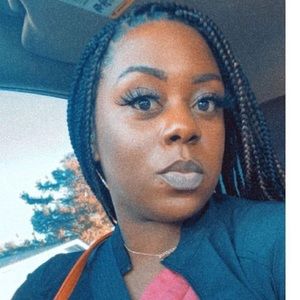 Meet your Posher, Marniqua